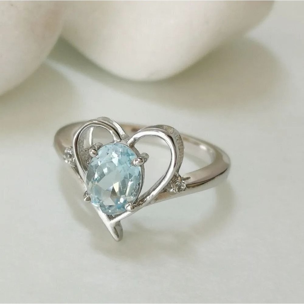 Sky Blue Topaz Ring in Heart with Diamond accents size 6 ๐ - Picture 9 of 9